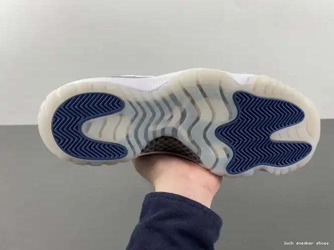 Reps LUCY 11 Jordan Low (2024) Navy Retro Midnight FV5104-104 0608